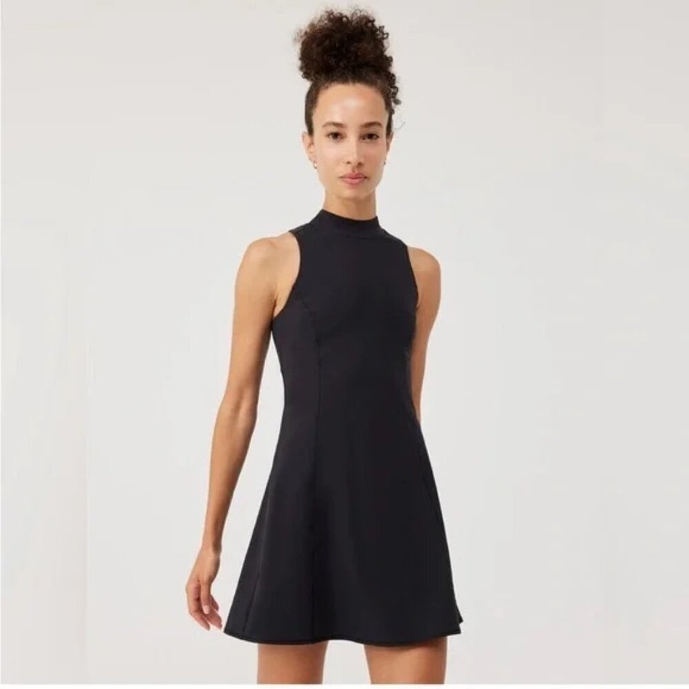 Outdoor Voices Zoom Bloom Dress in Black, XS